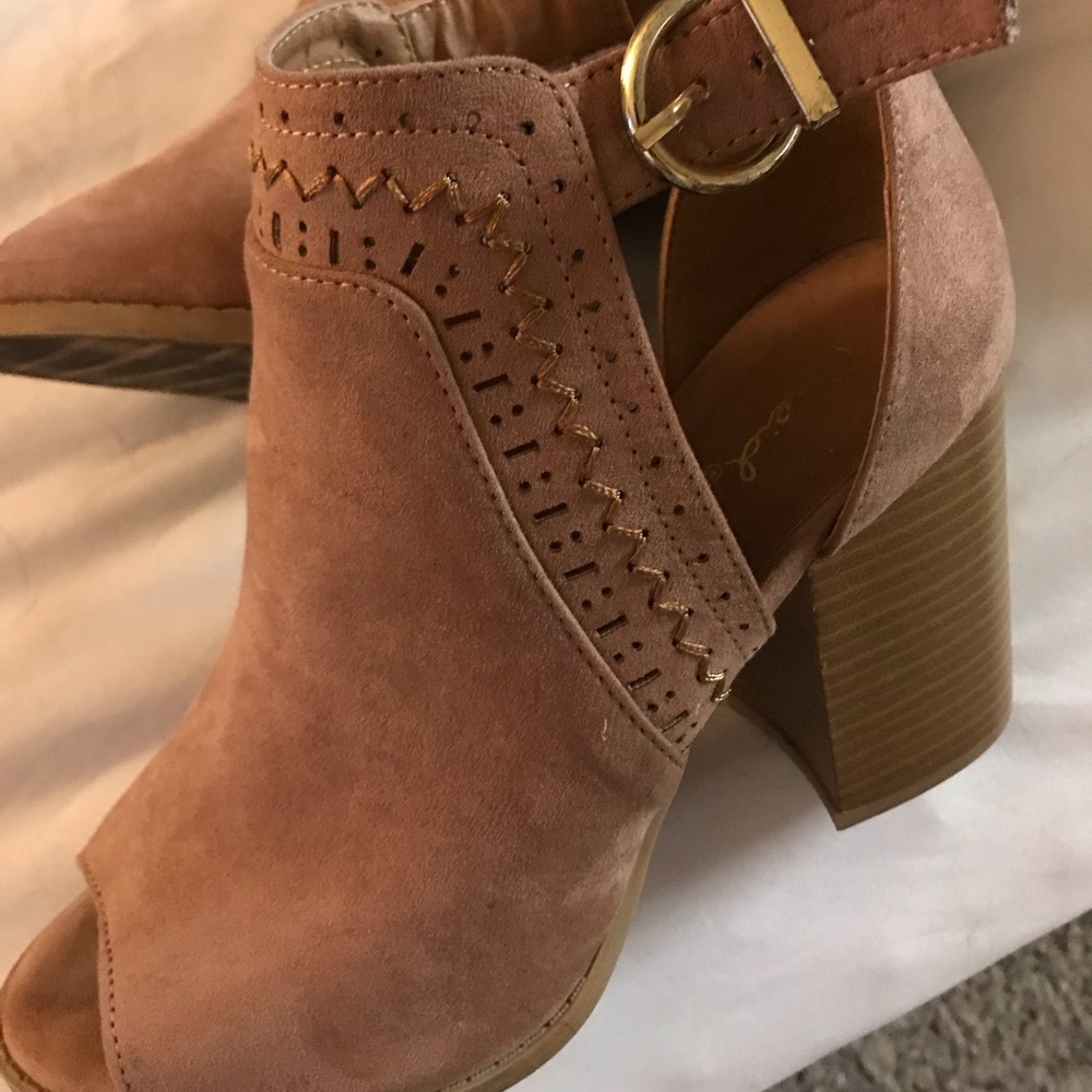 chunky heels